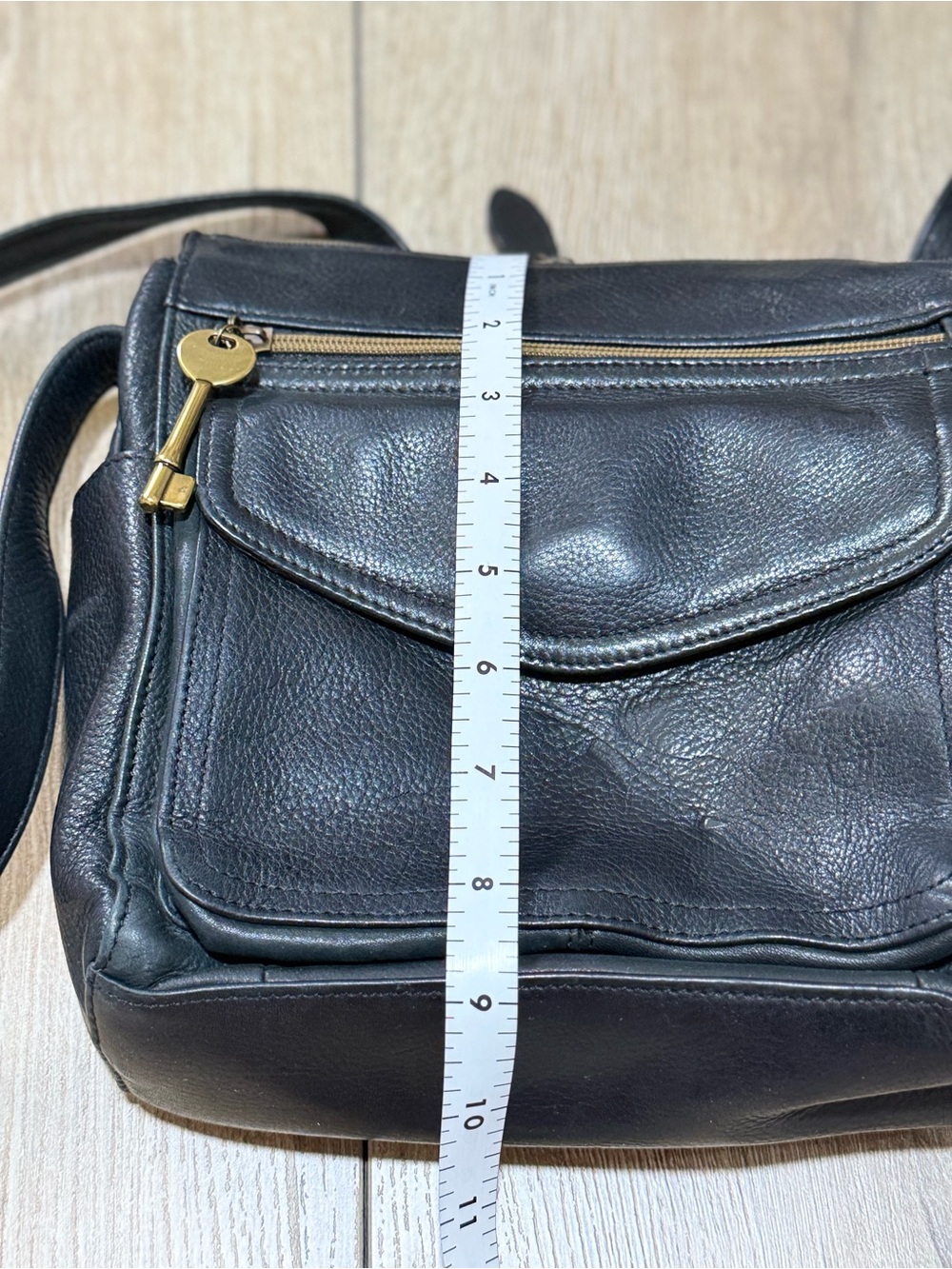 Vintage 1954 Black Fossil Pebbled Leather Crossbody Bag 75082 Key Charm - Picture 13 of 16